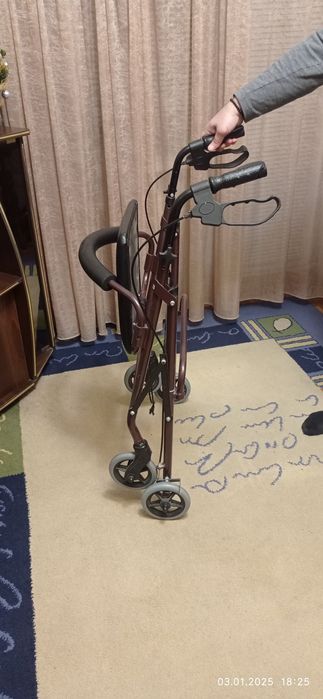 Продам роллер , ходунки