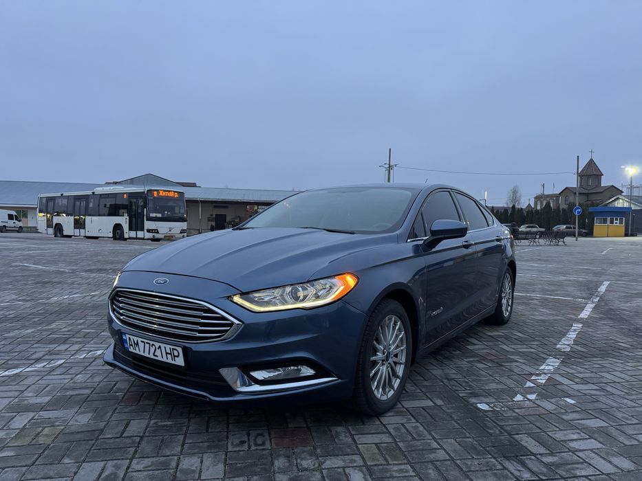 Ford Fusion Hybrid 2018