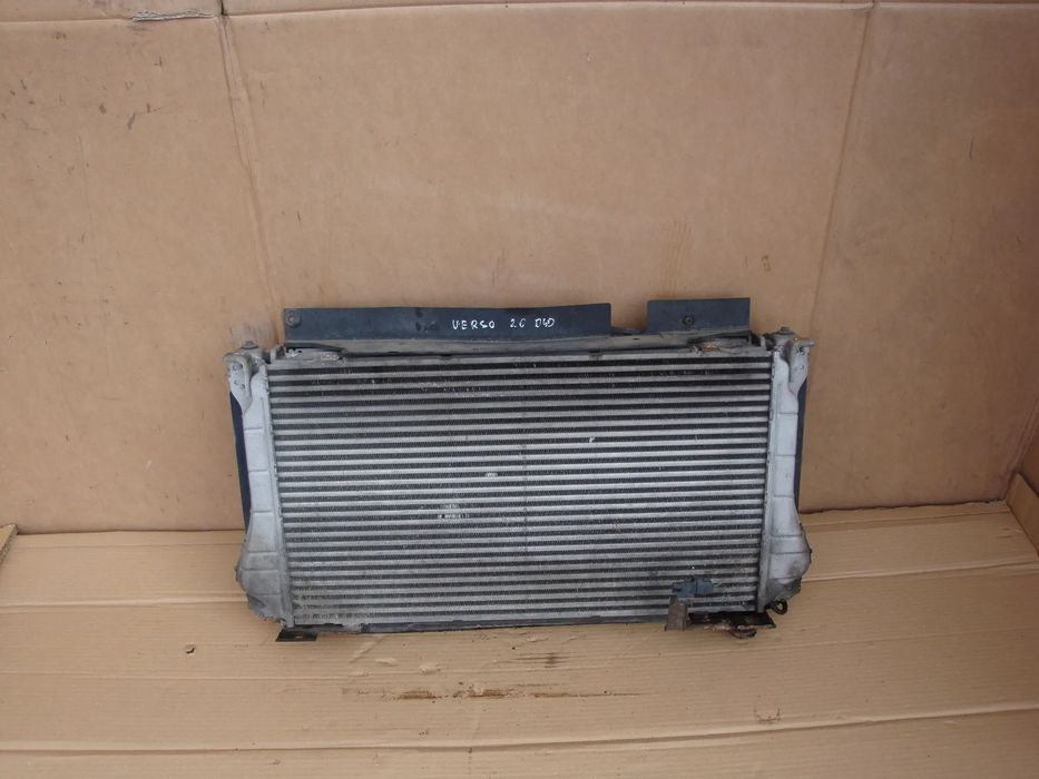 TOYOTA VERSO 09-18 2.0 D4D chłodnica wody + wentylator + intercooler