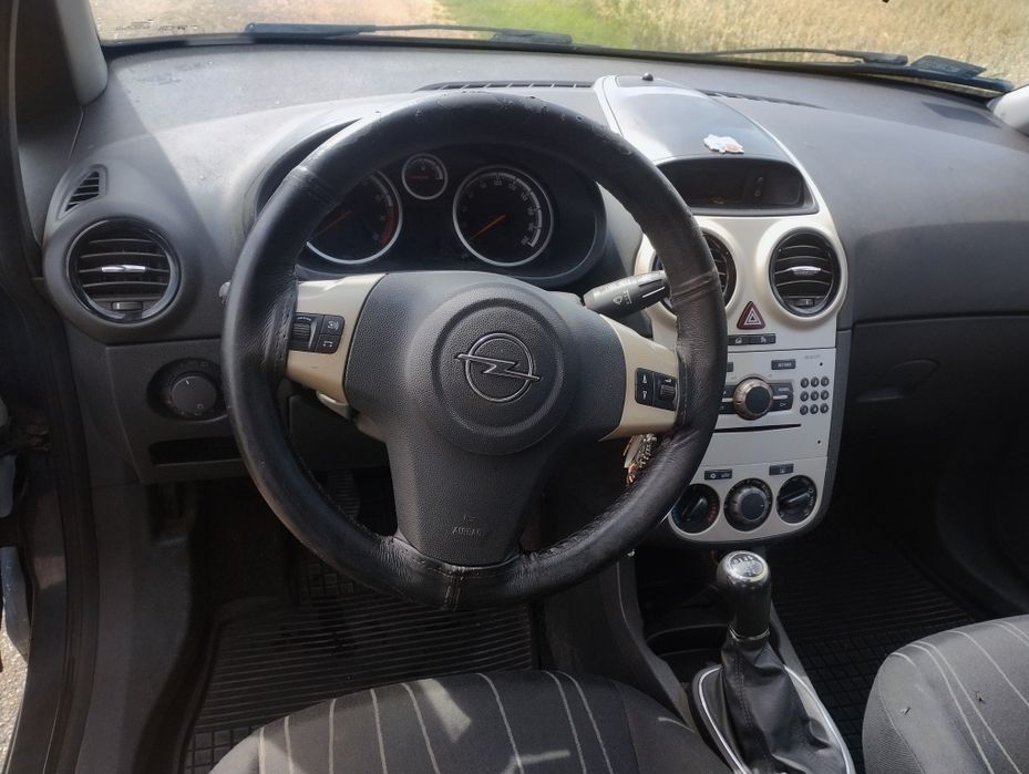Opel Corsa D 2008