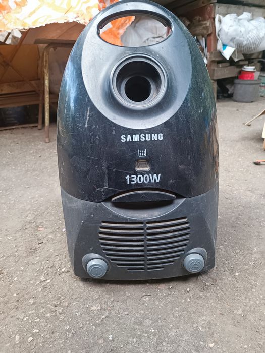 Продам пилосос Samsung 4023 (не робочий)