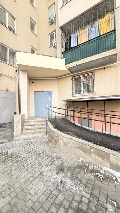 2 комн с ремонтом на Сахарова