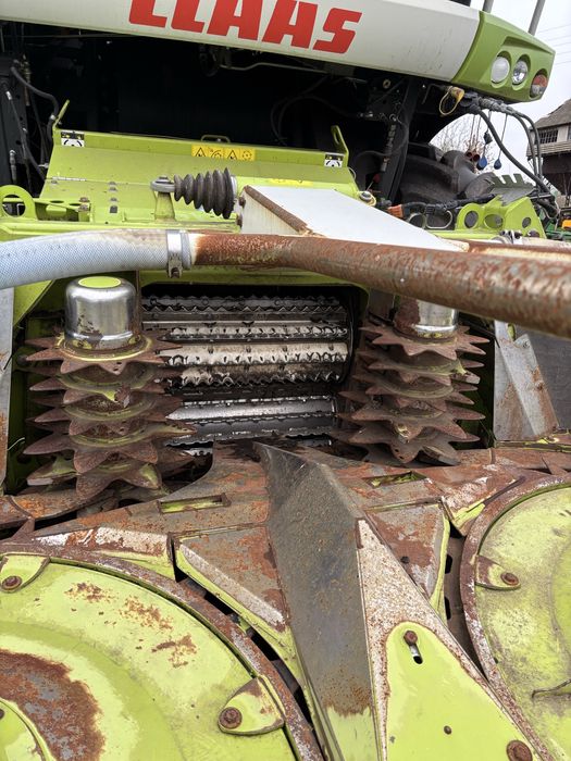 Силосний комбайн Claas Jaguar 850