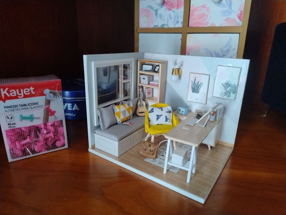 Miniaturowy domek makieta