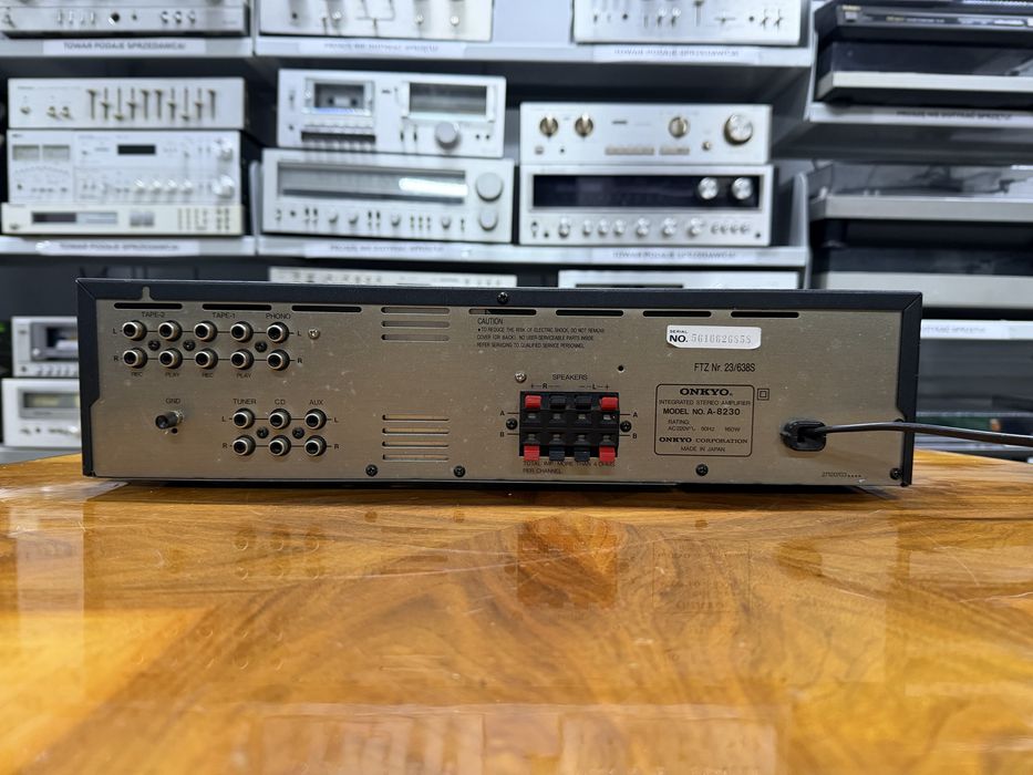 Wzmacniacz Onkyo A-8230 Audio Room