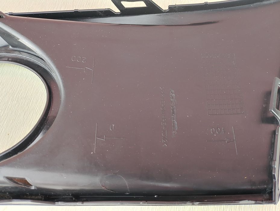 Решетка в бампер (ліва)під противотуманку Volkswagen Touran 10-15 1T0853666T   Оригінал Б/У