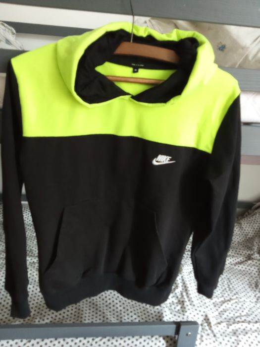 Bluza    Nike ..