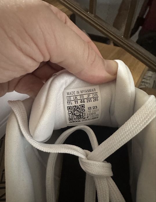 Кросівки чоловічі Adidas Park St White IG9849