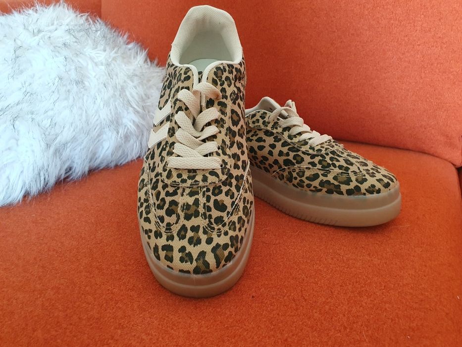 Buty sportowe panterka 37