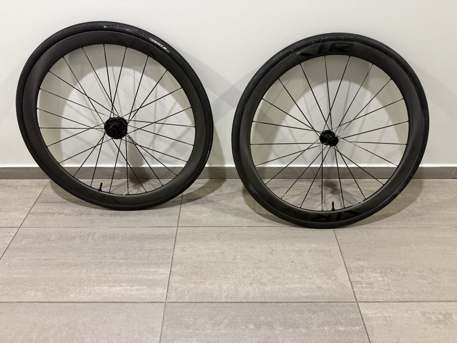 Kola rowerowe szosowe GIANT SLR0 40 - Karbon, 1339g
