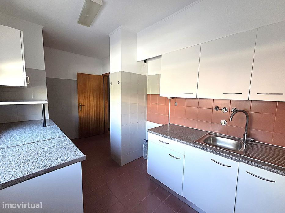 MONTE DA CAPARICA - T3 com Parqueamento