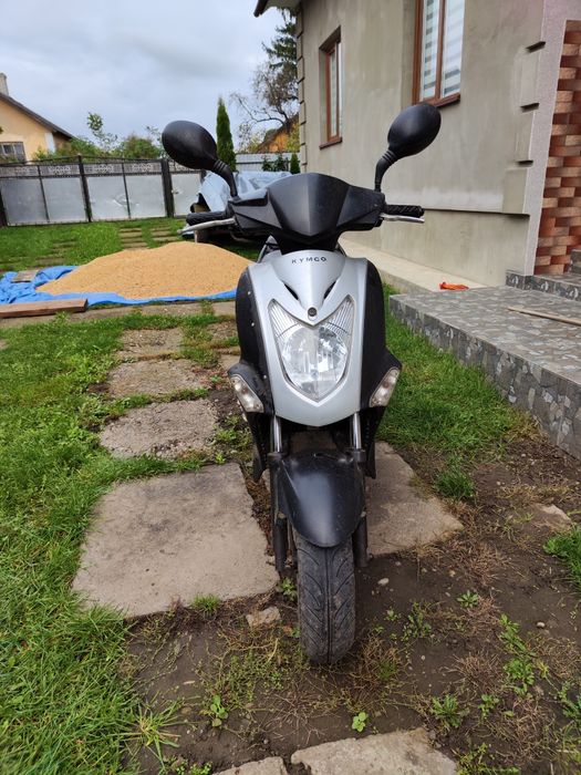 Kymco скутер мопед