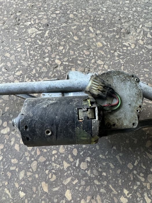 Моторчик заднего дворника passat b3 трапеция пассат б3