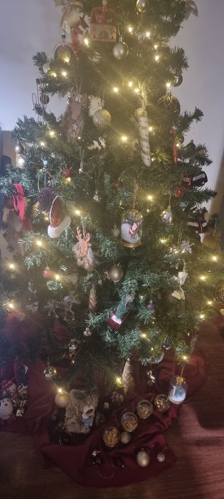 Árvore de Natal completa 1.85 altura