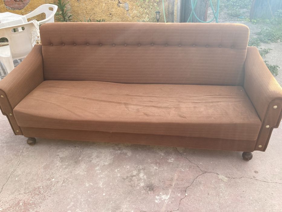 Sofa de três lugares