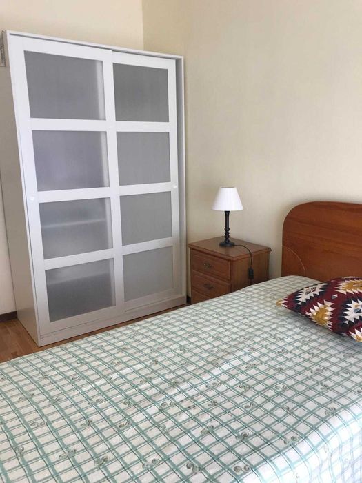 Quarto no centro de Custóias - Matosinhos