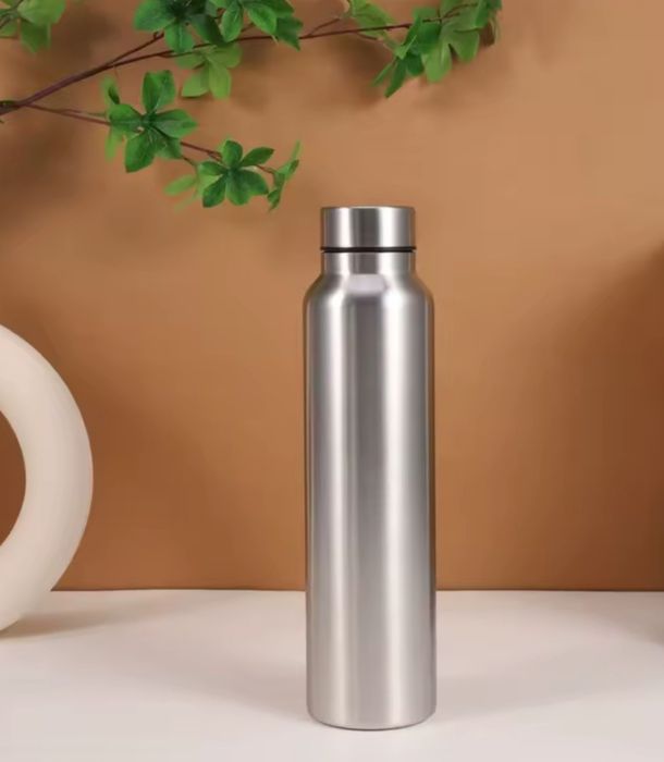 Спортивна пляшка з нержавіючої сталі