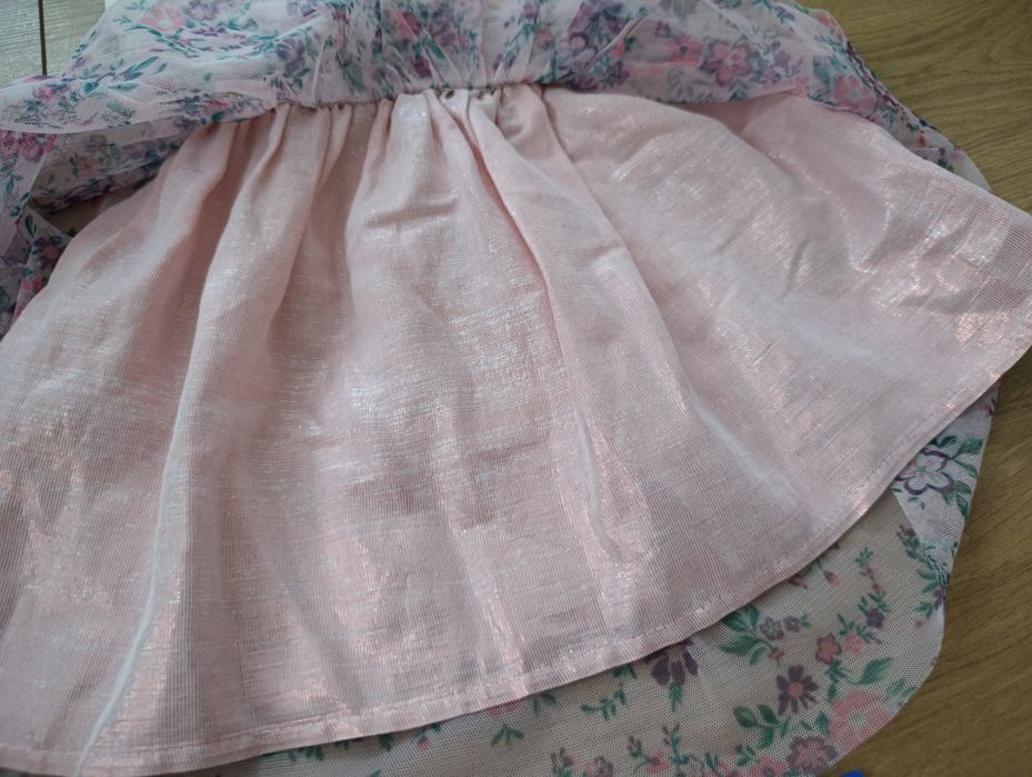 Sukienka z motylkami