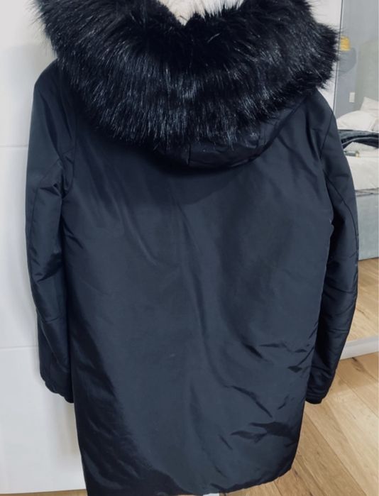 Piękny zimowy płaszcz Zara, ciepła czarna damska parka