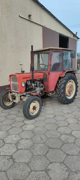 Ciągnik URSUS C-330