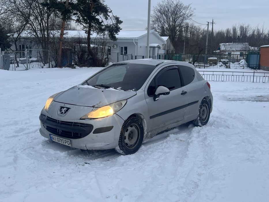 Продам Пежо 2007 року 1.4 Бензин