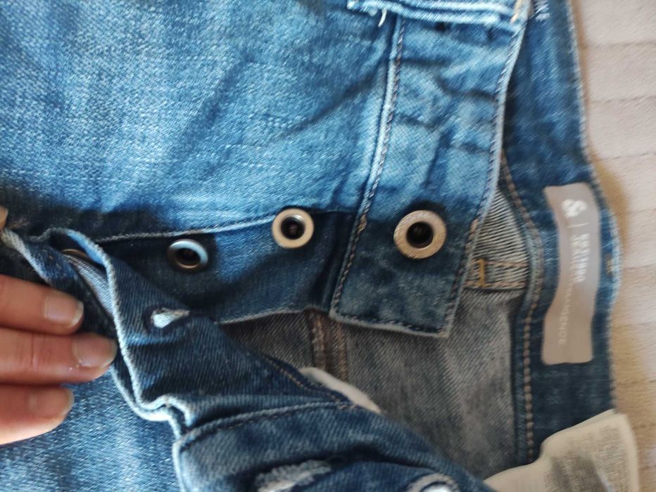 młodzieżowe niebieskie spodnie jeansowe Jack & Jones