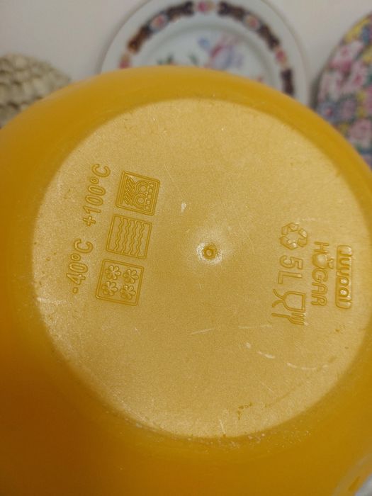 Coador e Recipiente em plástico super resistente,  17x26cm