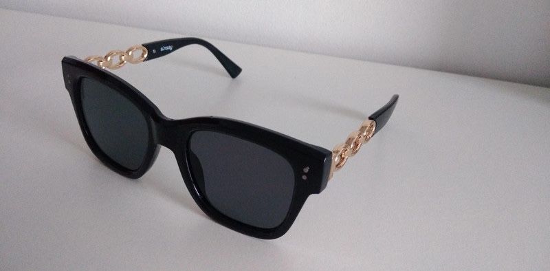 Okulary przeciwsłoneczne Sinsay