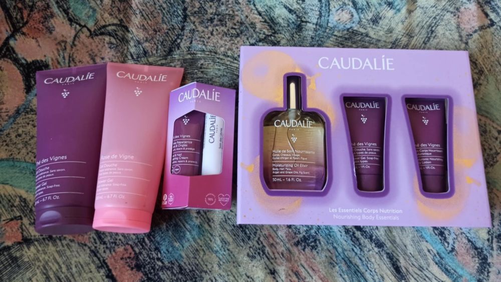 Подарункові набори Guess, Caudalie