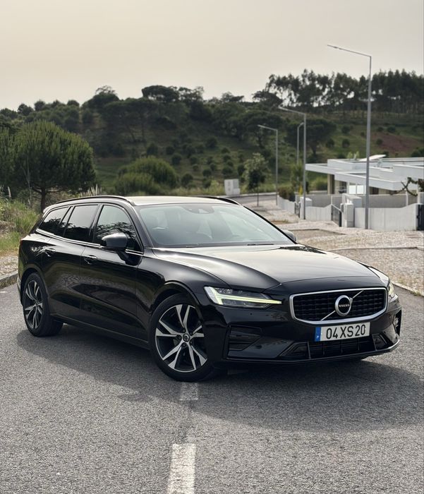 Volvo V60 D4 R-Design Auto 190cv | Nacional | Histórico de manutenção | Full Extras