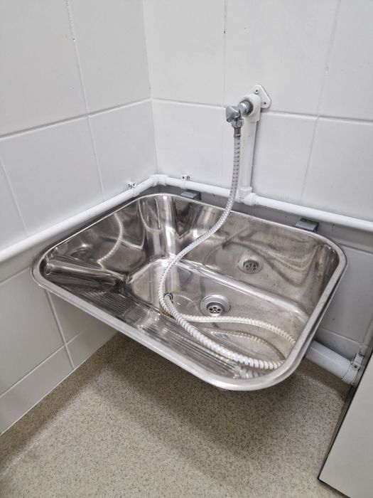 Zlew gospodarczy wysokości 22cm dł 54cm szer. 44cm