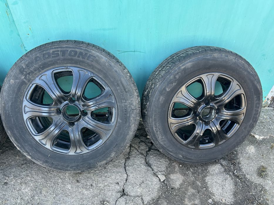 Диски 175/70r13 4*98 4шт в комплекті з резиною і болтами