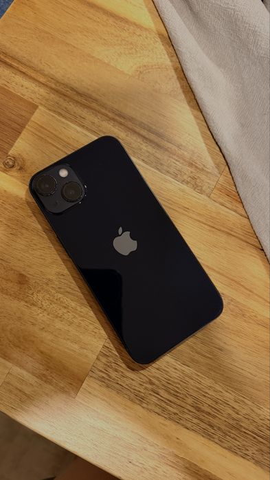 Iphone 13 novo de 128gb na cor midnightblue