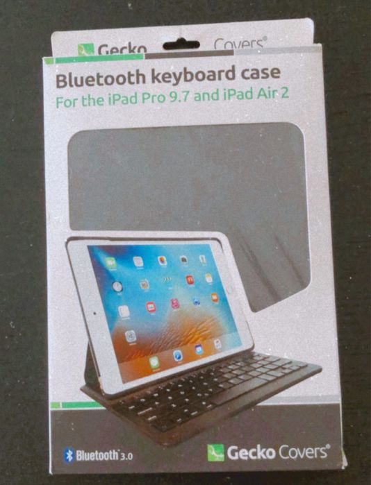 Capa com teclado iPad