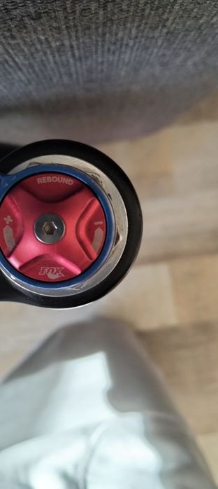 Продам вилку Fox