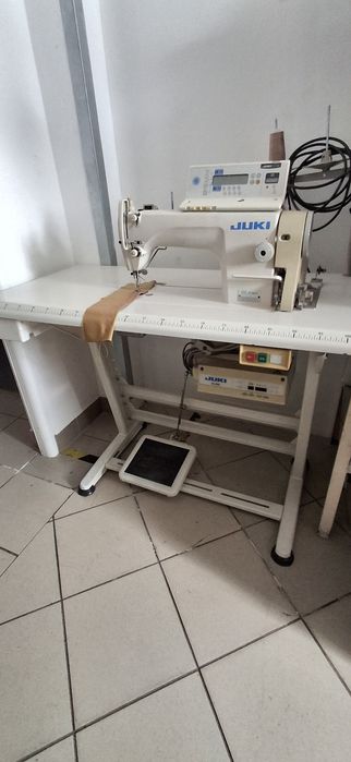 Stębnówka JUKI DDL 8700-7- automat, servo 230 V.- maszyna szwalnicza