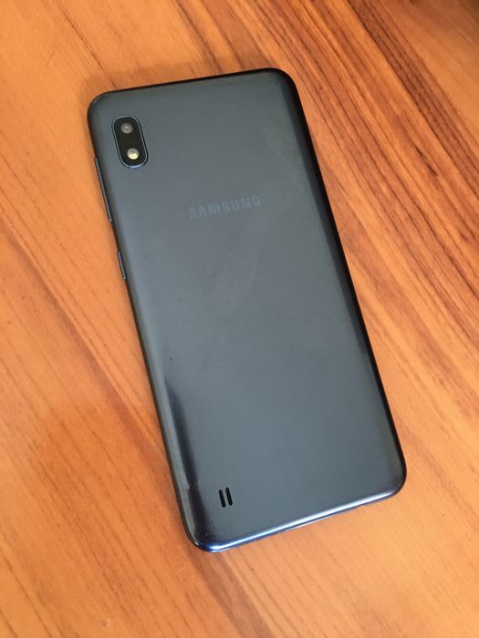 Samsung a10 2/32 на запчасти