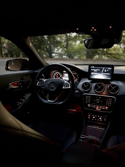 MERCEDES CLA200 AMG 7G-Tronic 2017