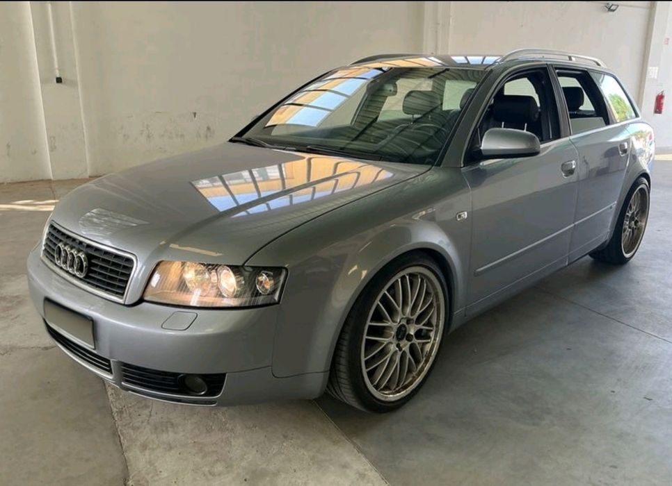 Audi A4 3.0 V6 220CV S-Line 4x4 viatura Rara, GPS, Caixa Automática patilhas no volante, Full Extras. Aceita-se troca por mota (Leia toda a Descrição)