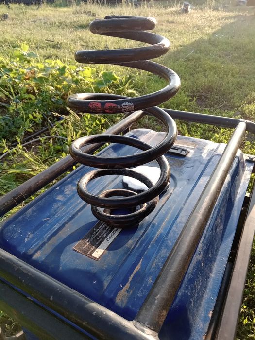 Пружина оригинал, задняя на суперб1.