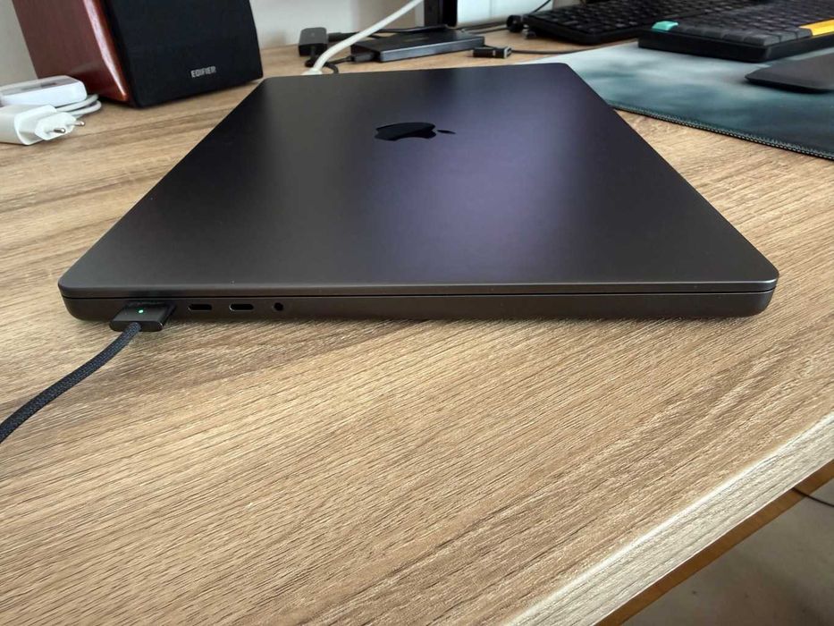 MacBook Pro 16 M3 MAX 36GB 1TB Bateria 100% Space Black