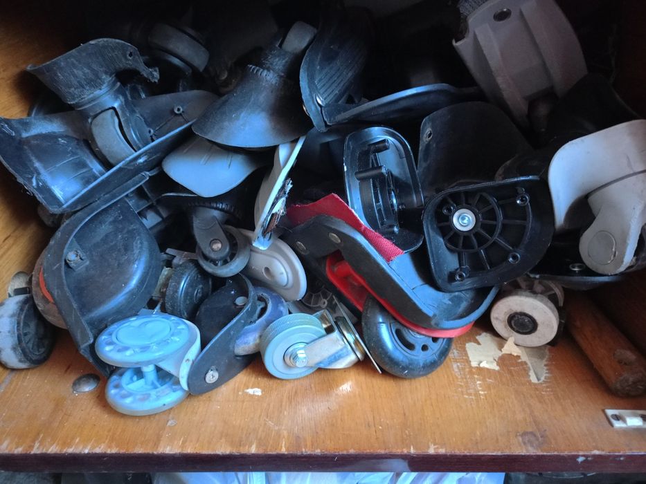 Ремонт чемоданов сшив пластику