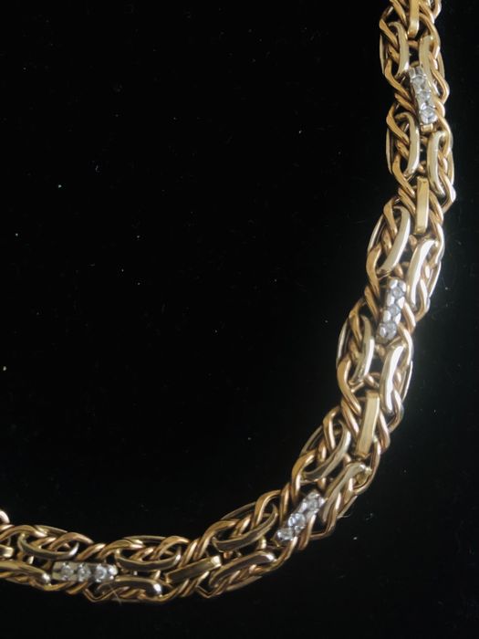 Шикарное Колье из  золота