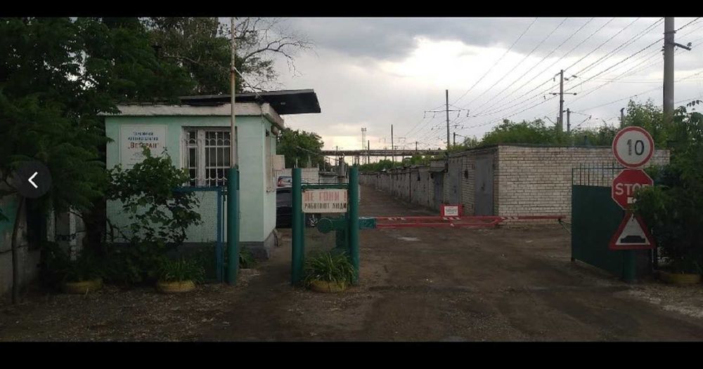 Цегляний гараж з підвалом в ГК Ветеран вул. Сиваська, 1А