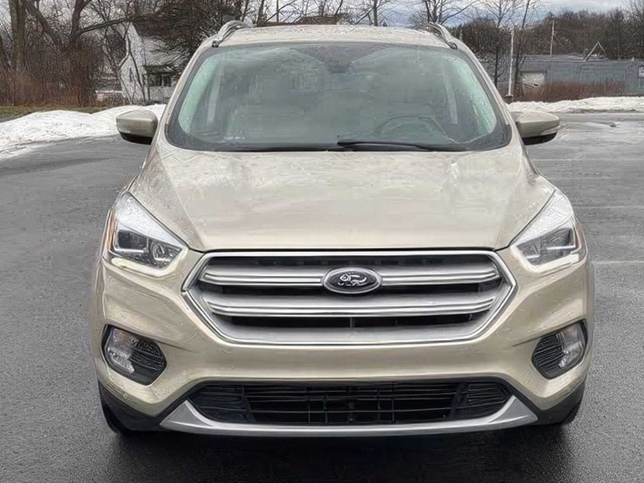 Ford Escape Titanium      2018
