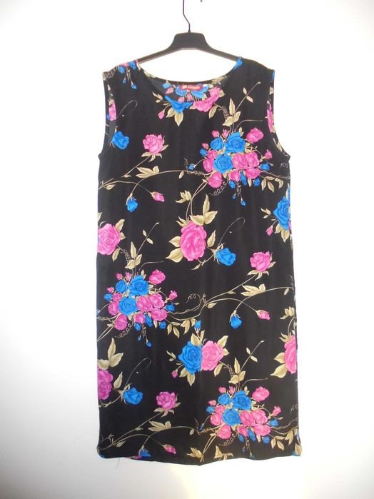 vestido de senhora com flores