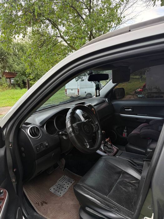 suzuki grand vitara