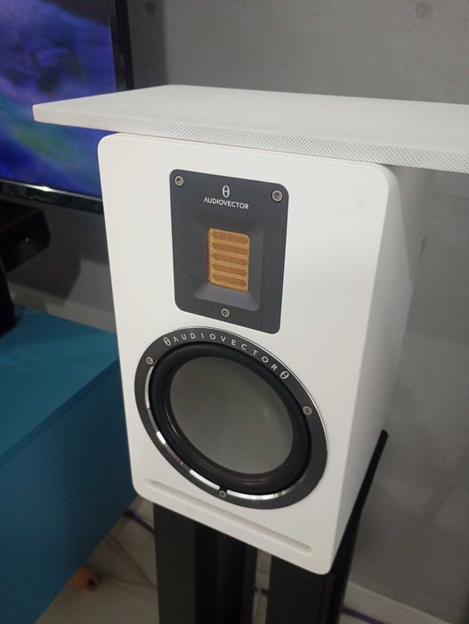 Audiovector QR 1 znakomite kolumny podstawkowe