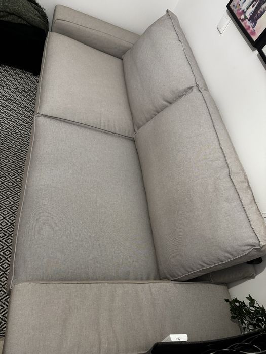 Sofá IKEA Kivik 3 lugares cinza claro