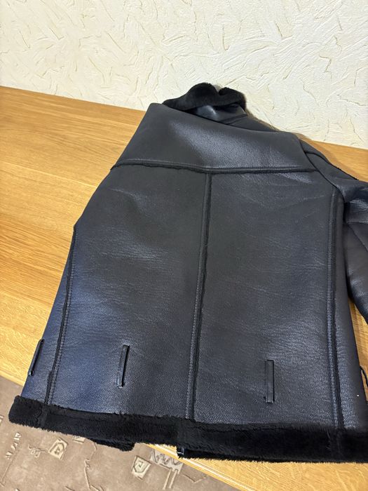 Продам утеплену куртку-авіатор